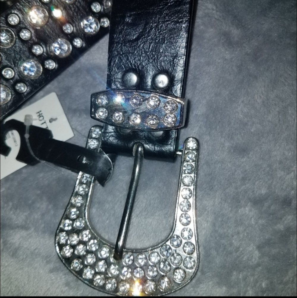 Beautiful Rhinestone Belt - Picture 3 of 3